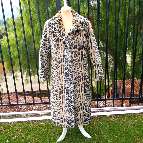 MAJORELLE Jackets & Blazers - MAJORELLE Coat